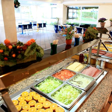 Sahara Nubia Gobi 호텔 Ses Cadenes 외부 사진 Breakfast buffet at a hotel