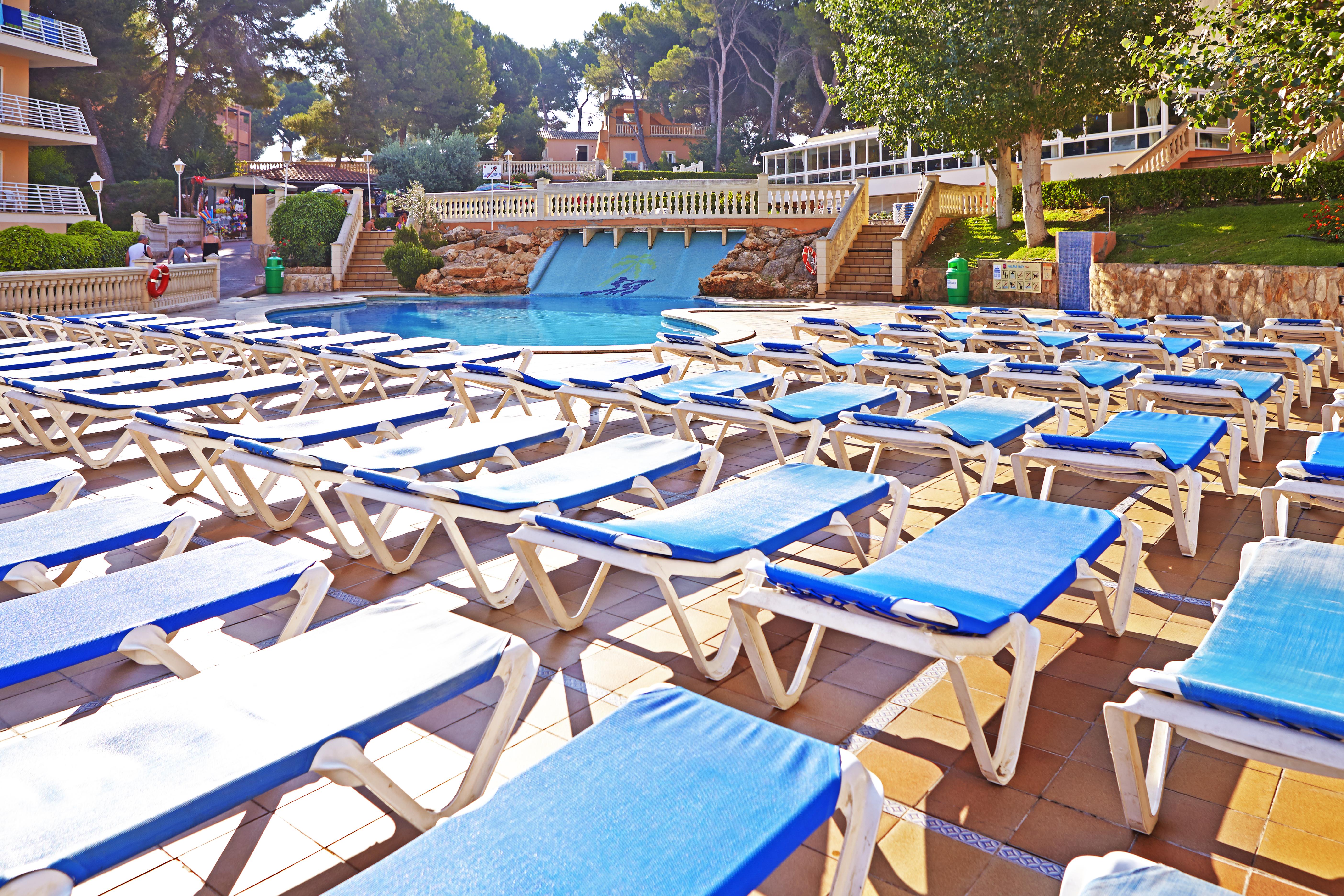 Sahara Nubia Gobi 호텔 Ses Cadenes 외부 사진 A hotel pool